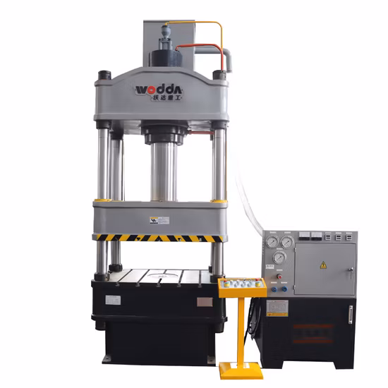 Prensa hidráulica de embutición profunda de cuatro columnas y tres vigas de 200 toneladas